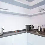 Pure & Chic 2beds/2baths In Centre! Apartament *