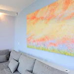 Pure & Chic 2beds/2baths In Centre!