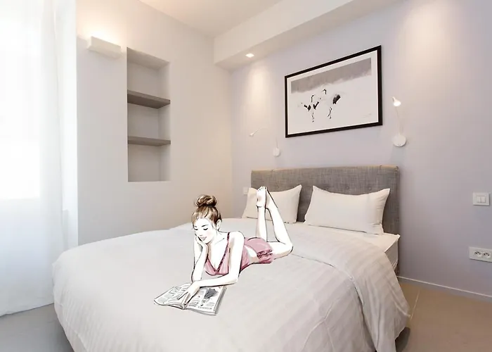 Pure & Chic 2beds/2baths In Centre! كان