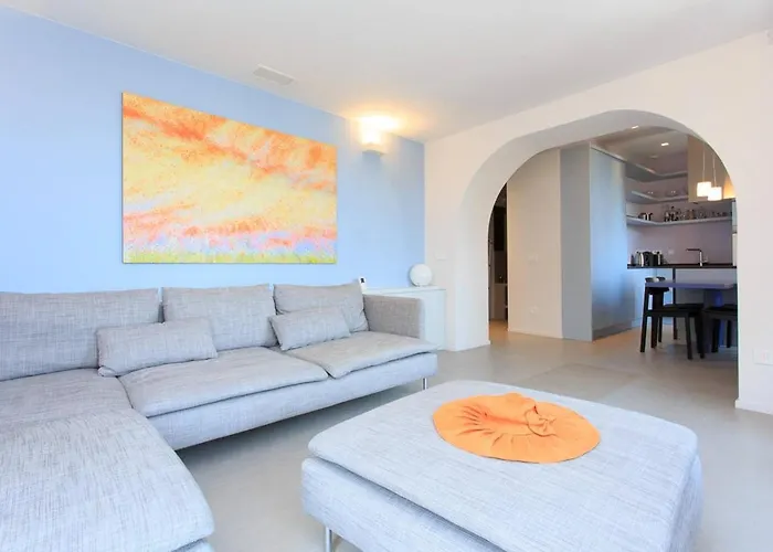 Pure & Chic 2beds/2baths In Centre! شقة كان