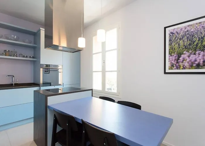 شقة Pure & Chic 2beds/2baths In Centre! كان