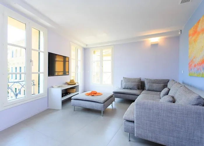 Pure & Chic 2beds/2baths In Centre! Cannes