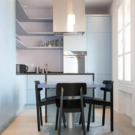 Pure & Chic 2beds/2baths In Centre! Appartement